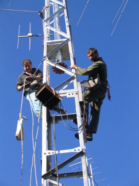 Danilo, S50U & Tone, S54E montaža antenskega rotatorja